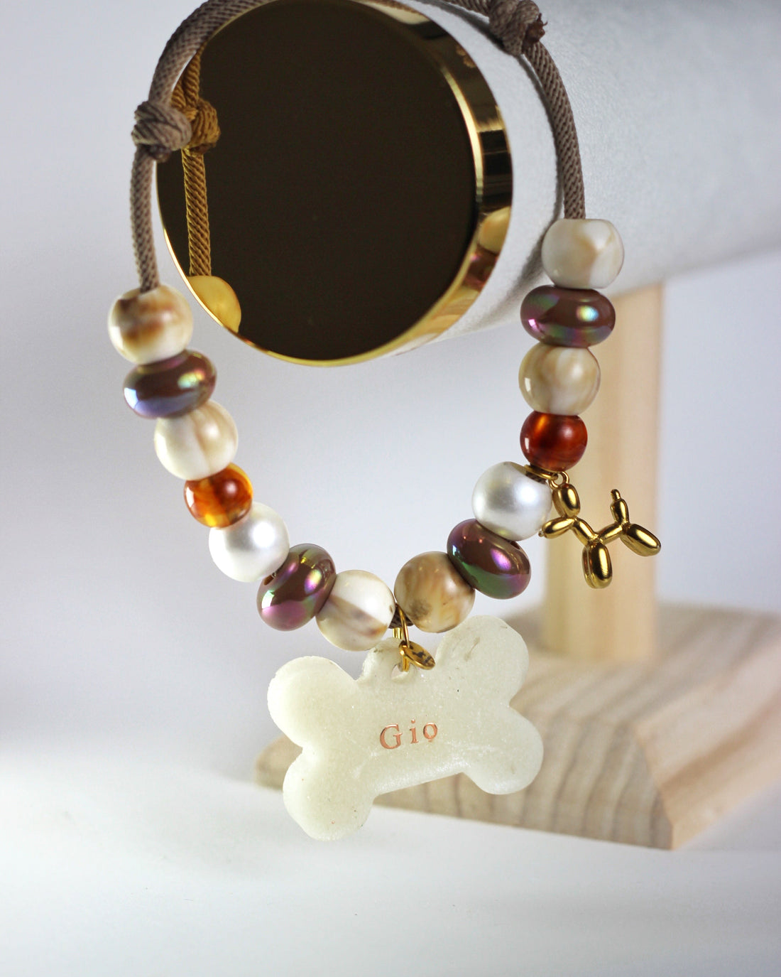 Perro con collar personalizado hecho a mano — Romeo &Co
