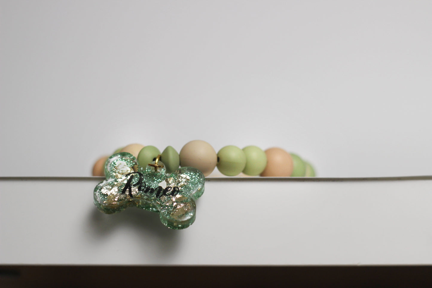 Collar Verde y Marrón ROMEO