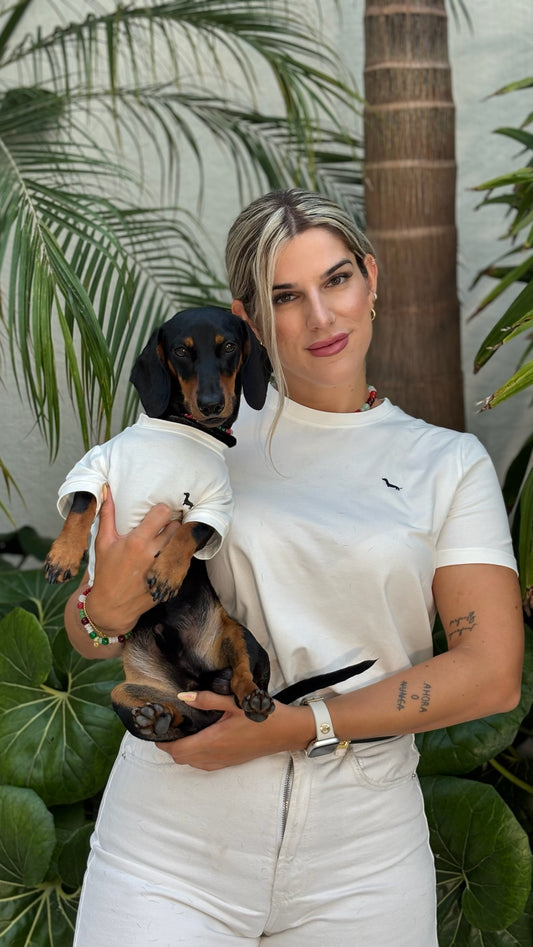 Conjunto camiseta bordada mujer y perrito